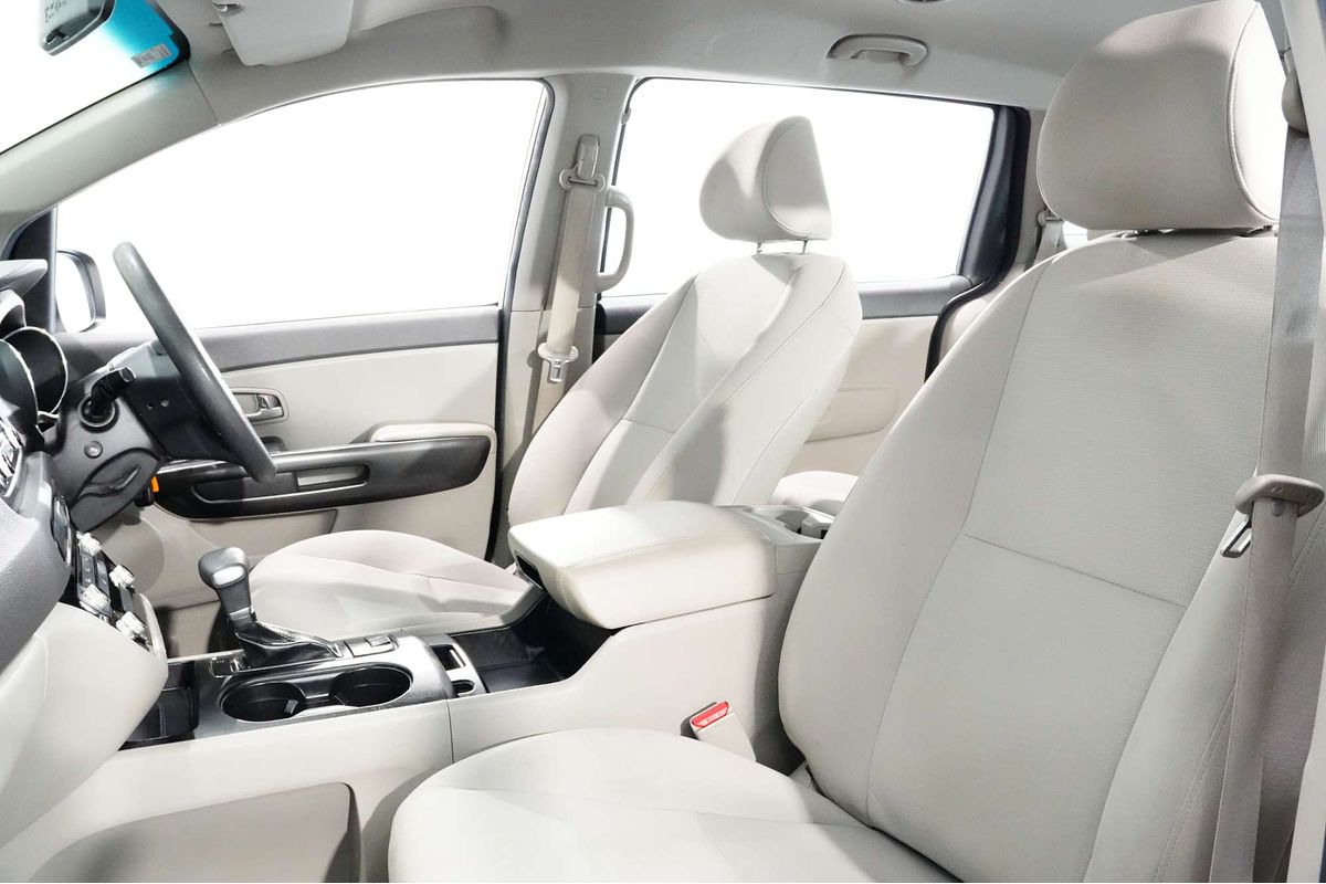 2017 Kia Carnival S YP