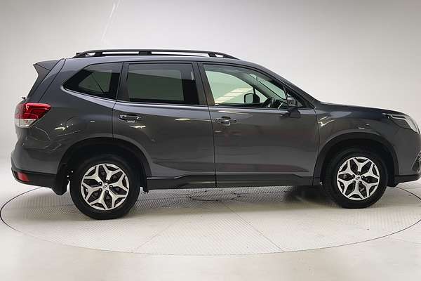 2024 Subaru Forester 2.5i S5 thumb-8
