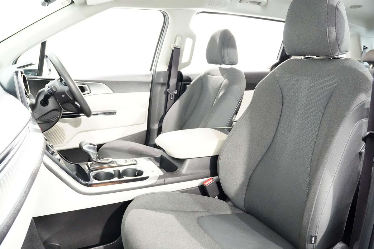 2023 Kia Carnival S KA4