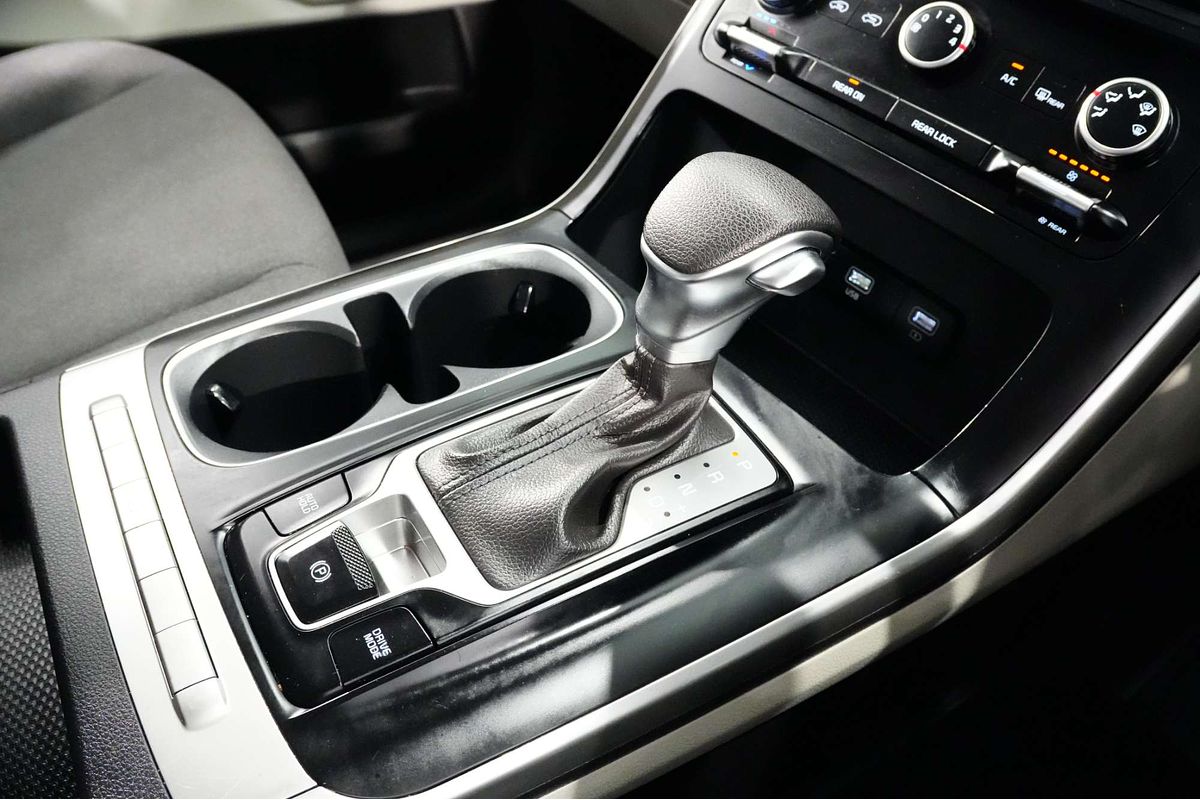 2023 Kia Carnival S KA4