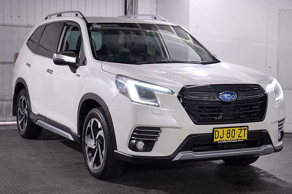 2023 Subaru Forester Hybrid S S5