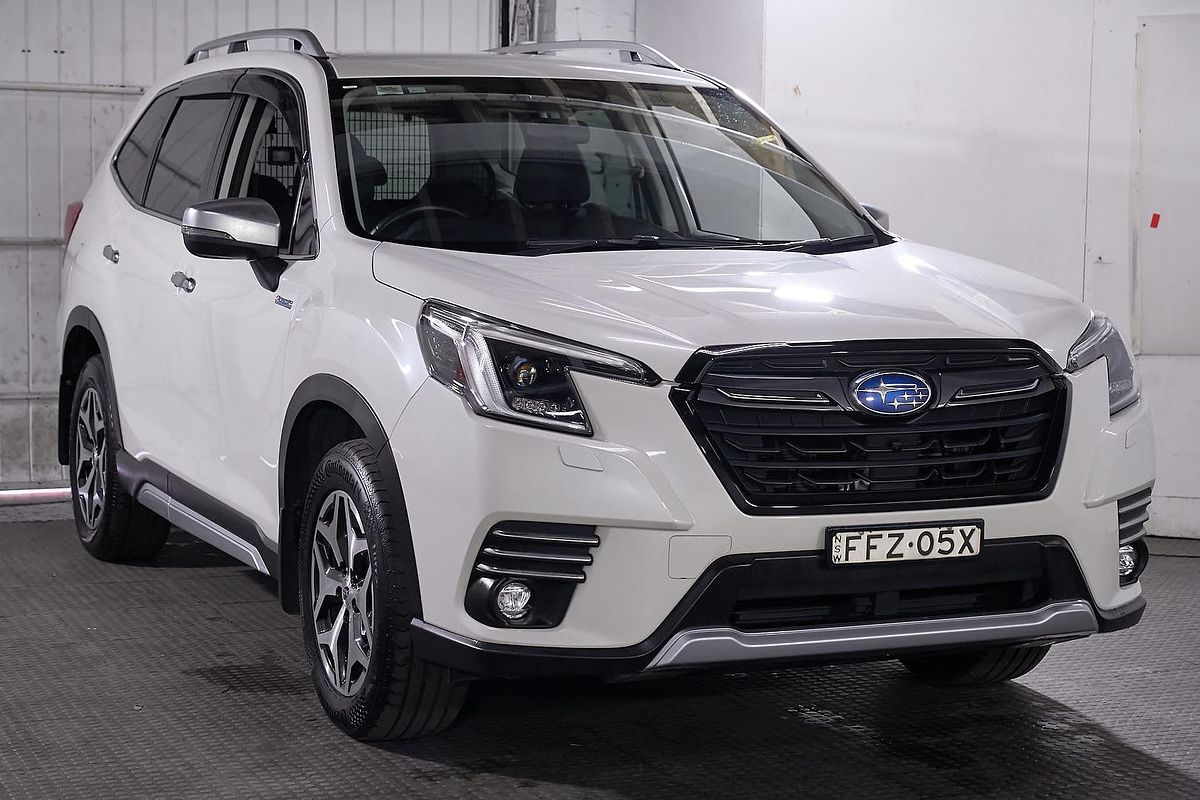 2024 Subaru Forester Hybrid S S5