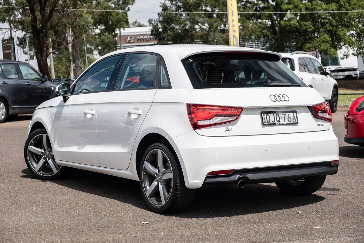 2015 Audi A1 8X