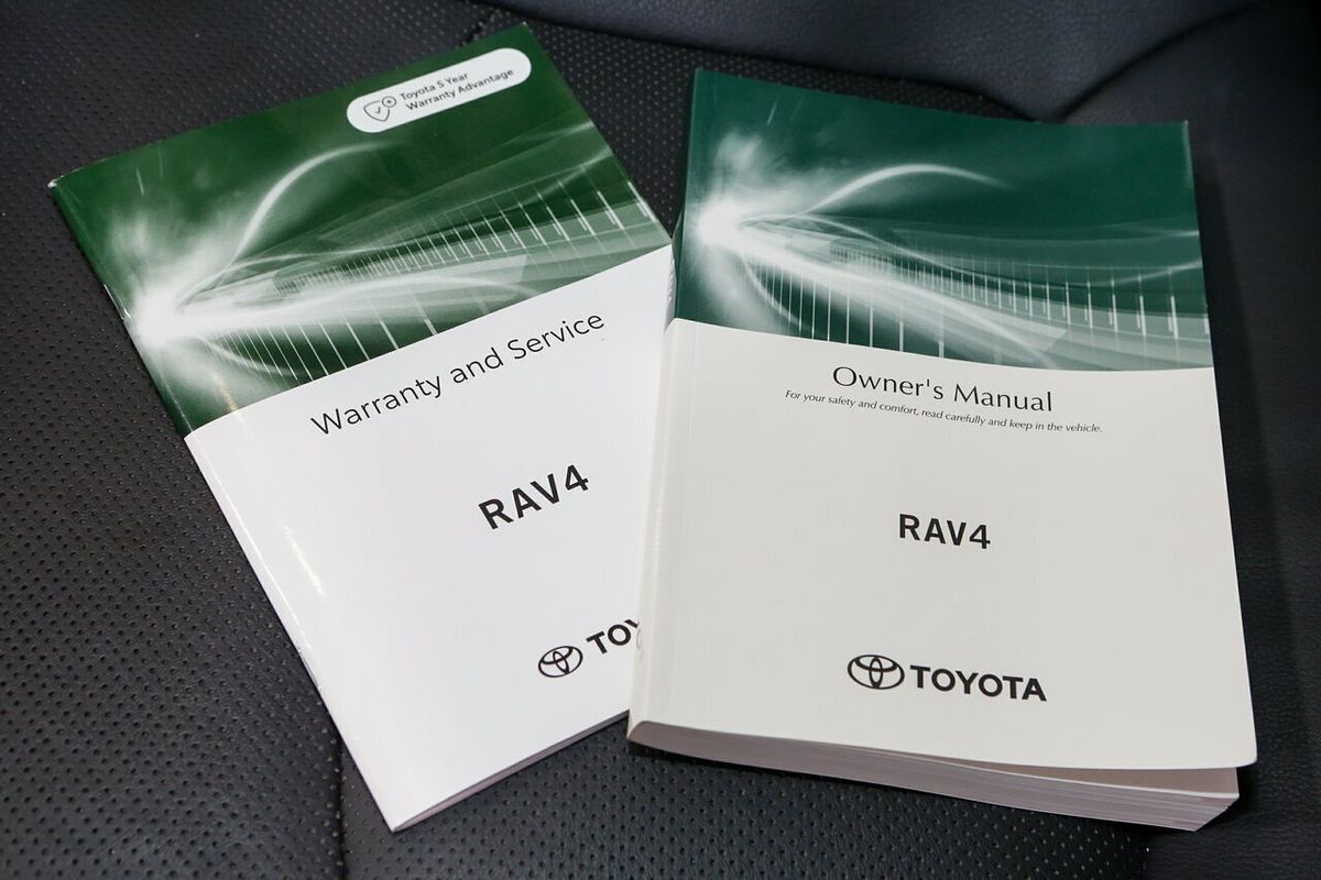 2022 Toyota RAV4 Cruiser AXAH54R