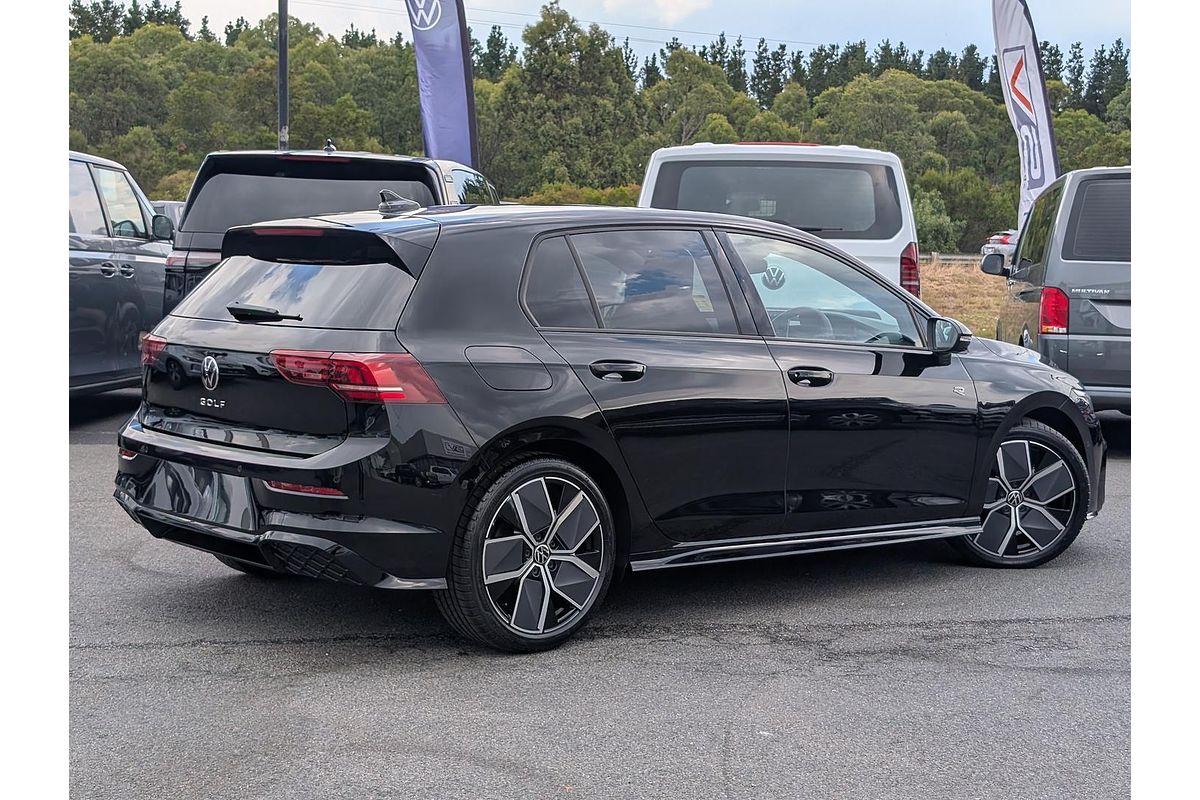 2026 Volkswagen Golf 110TSI R-Line 8.5