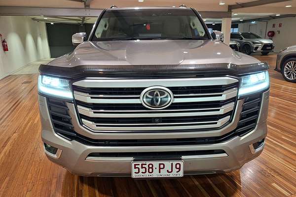 2023 Toyota Landcruiser Sahara ZX FJA300R