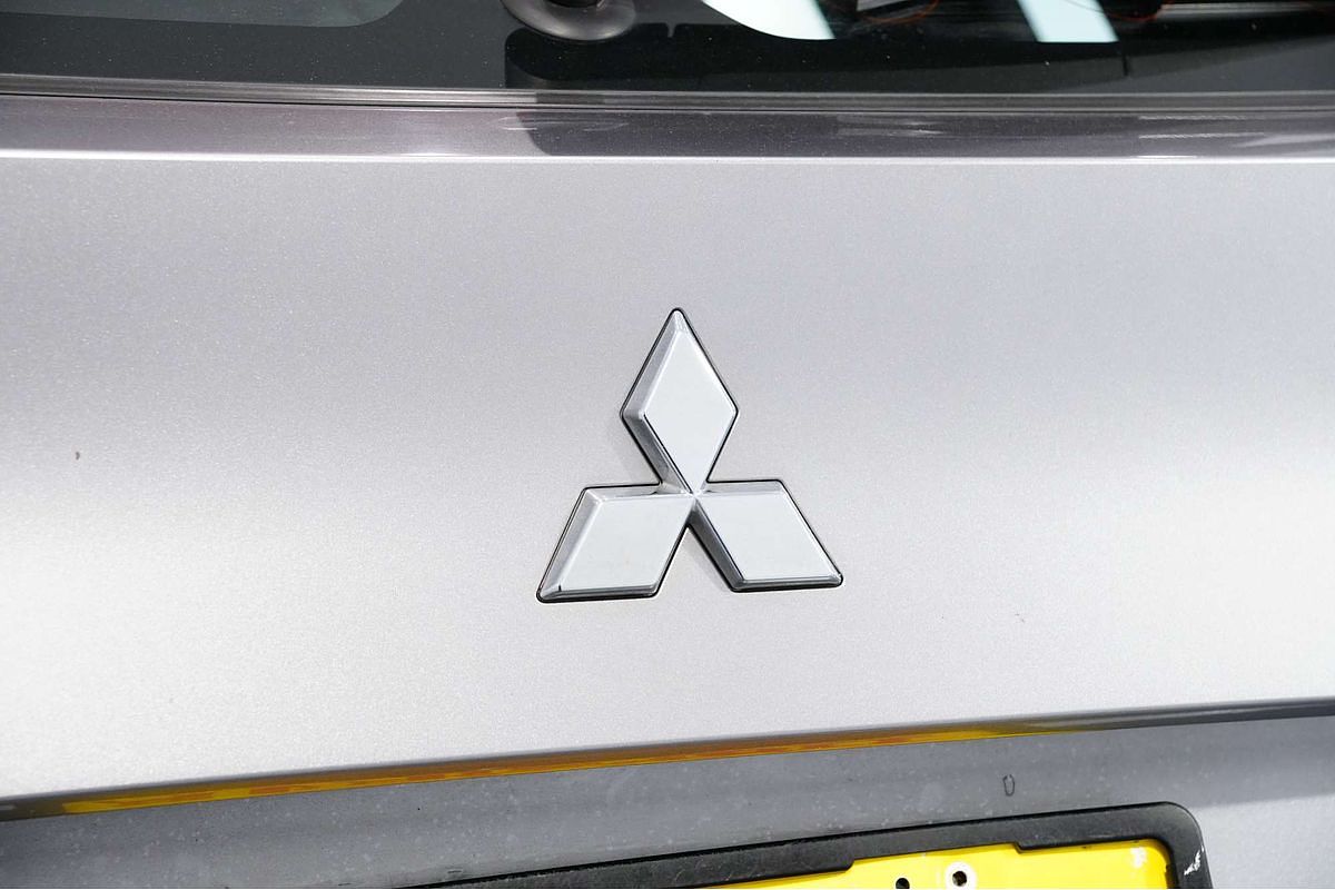 2022 Mitsubishi Outlander ES ZM