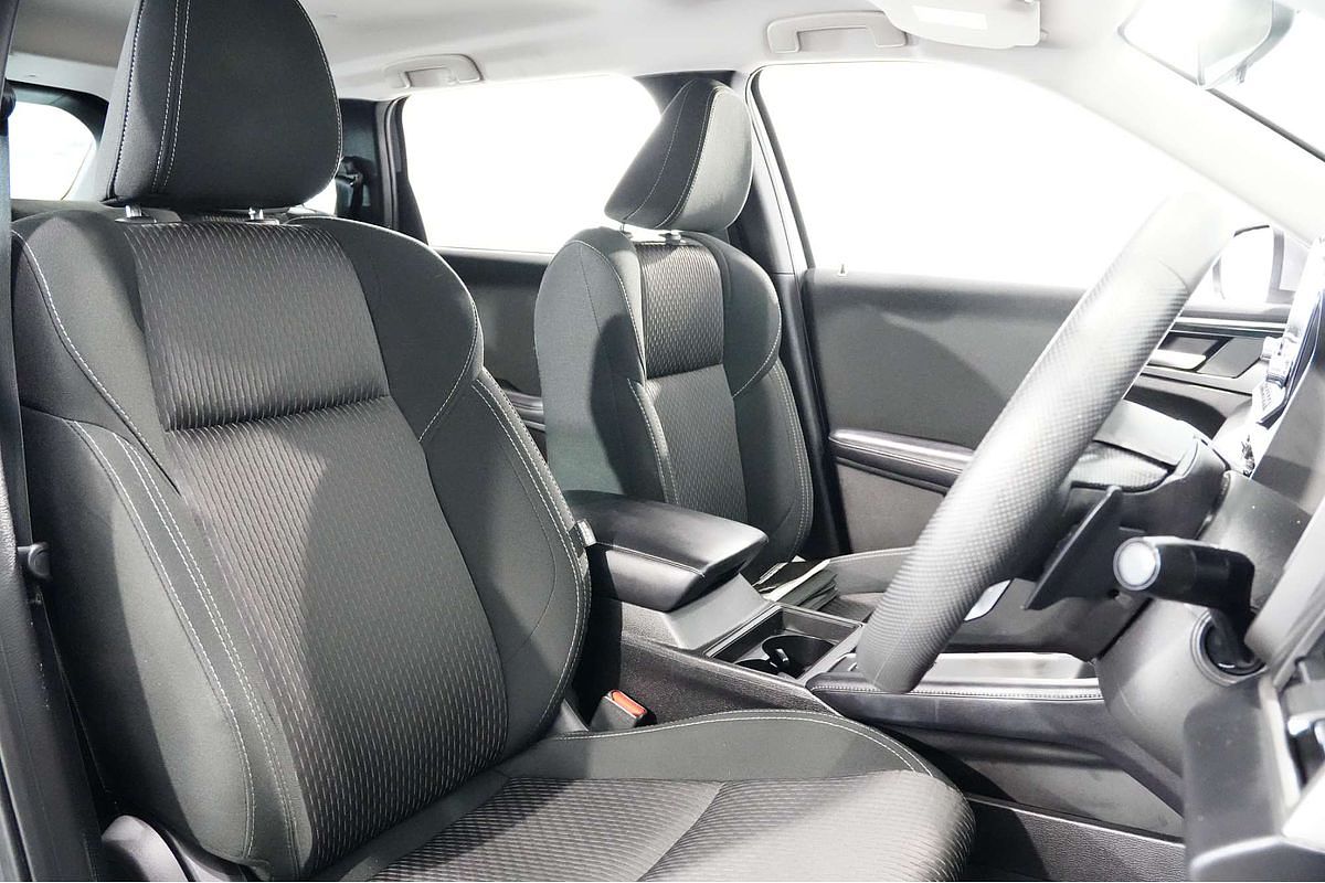 2022 Mitsubishi Outlander ES ZM