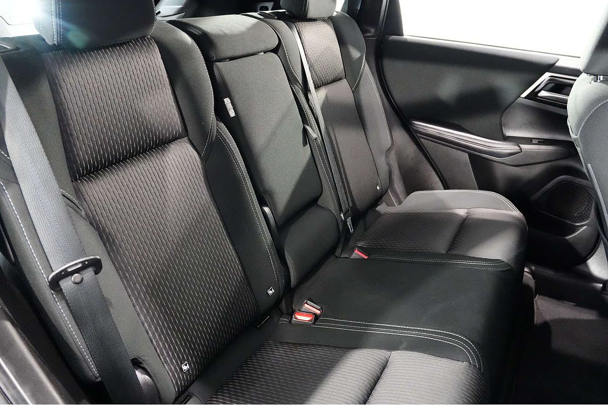 2022 Mitsubishi Outlander ES ZM