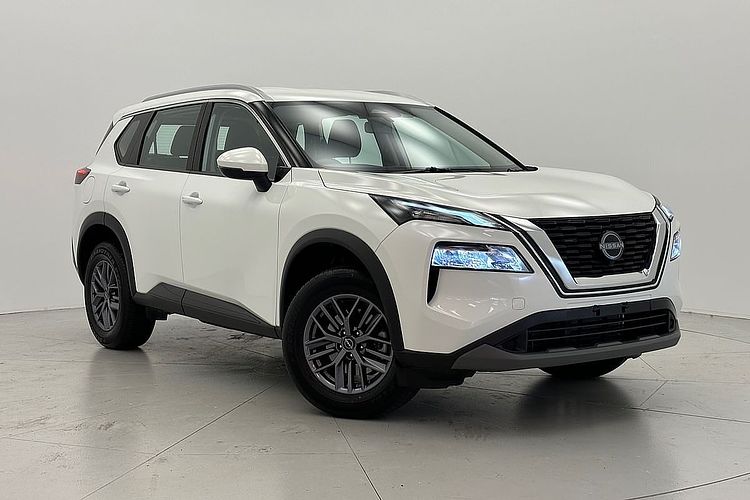 2025 Nissan X-TRAIL ST T33