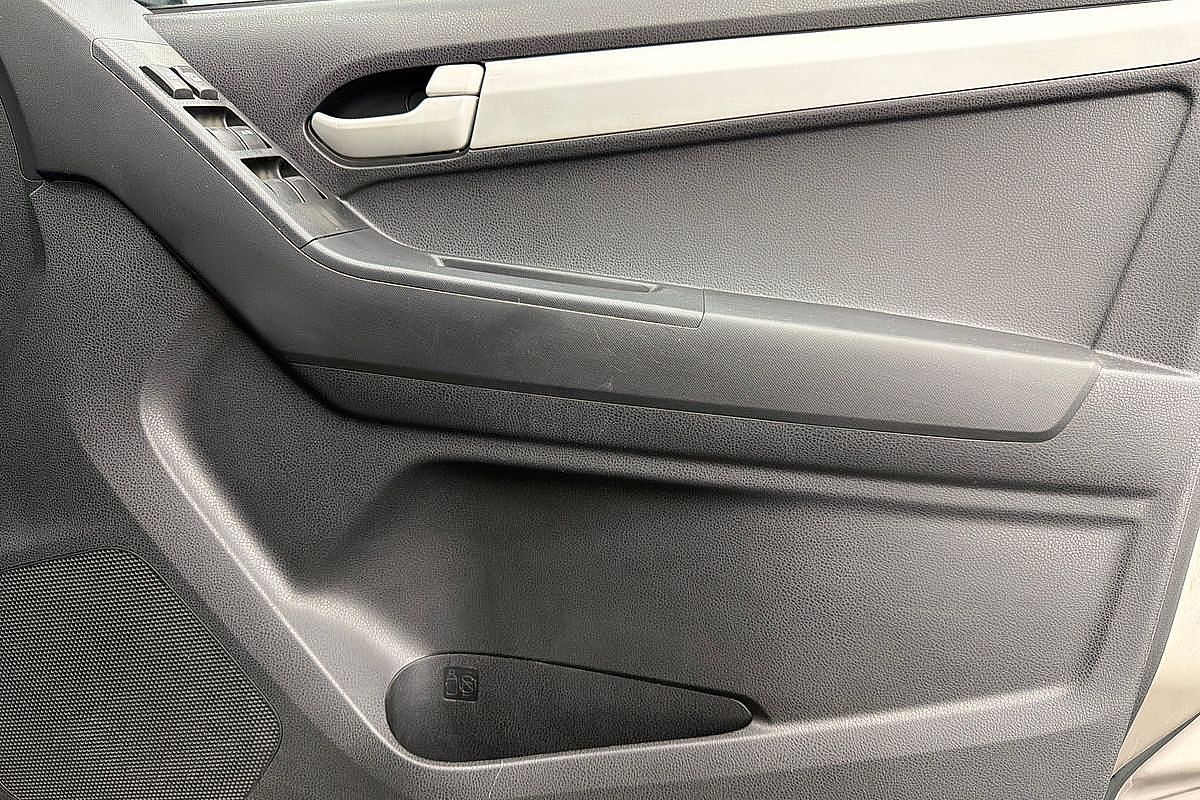 2015 Isuzu D-MAX X-RUNNER 4X4