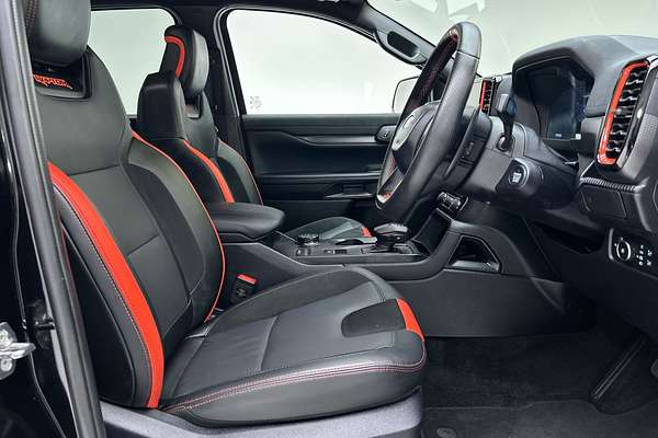 2025 Ford Ranger Raptor 4X4 3.0L thumb-12