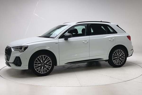 2025 Audi Q3 35 TFSI S line edition F3 thumb-3