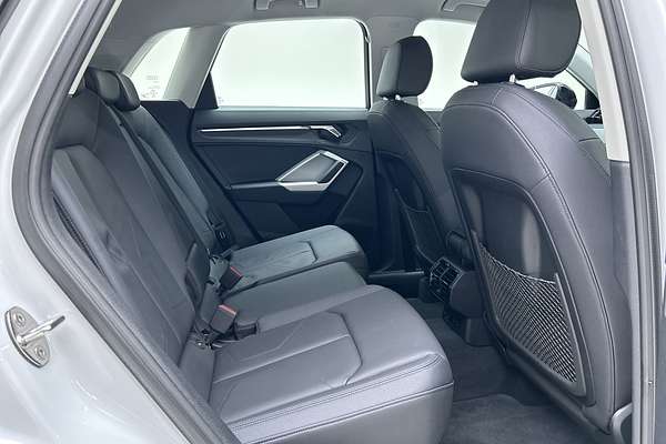 2025 Audi Q3 35 TFSI S line edition F3 thumb-11