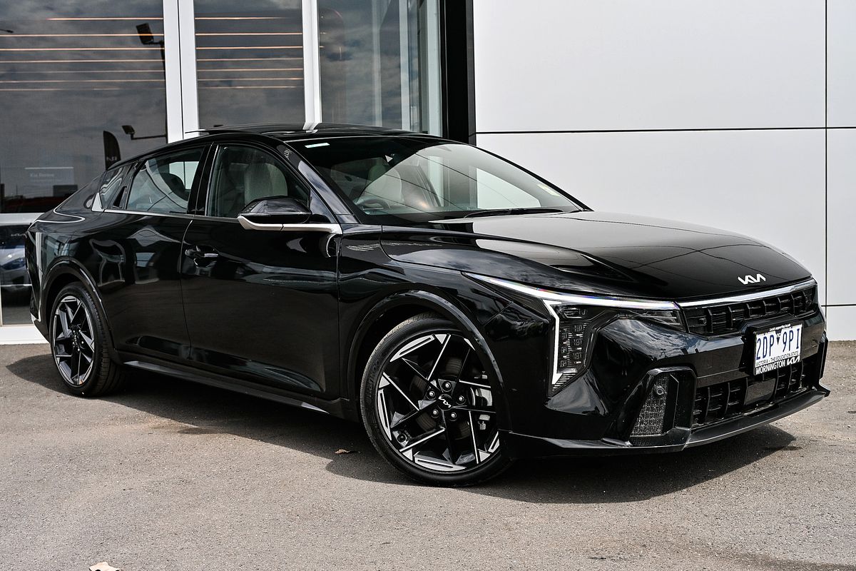 2025 Kia K4 GT-Line CL4m