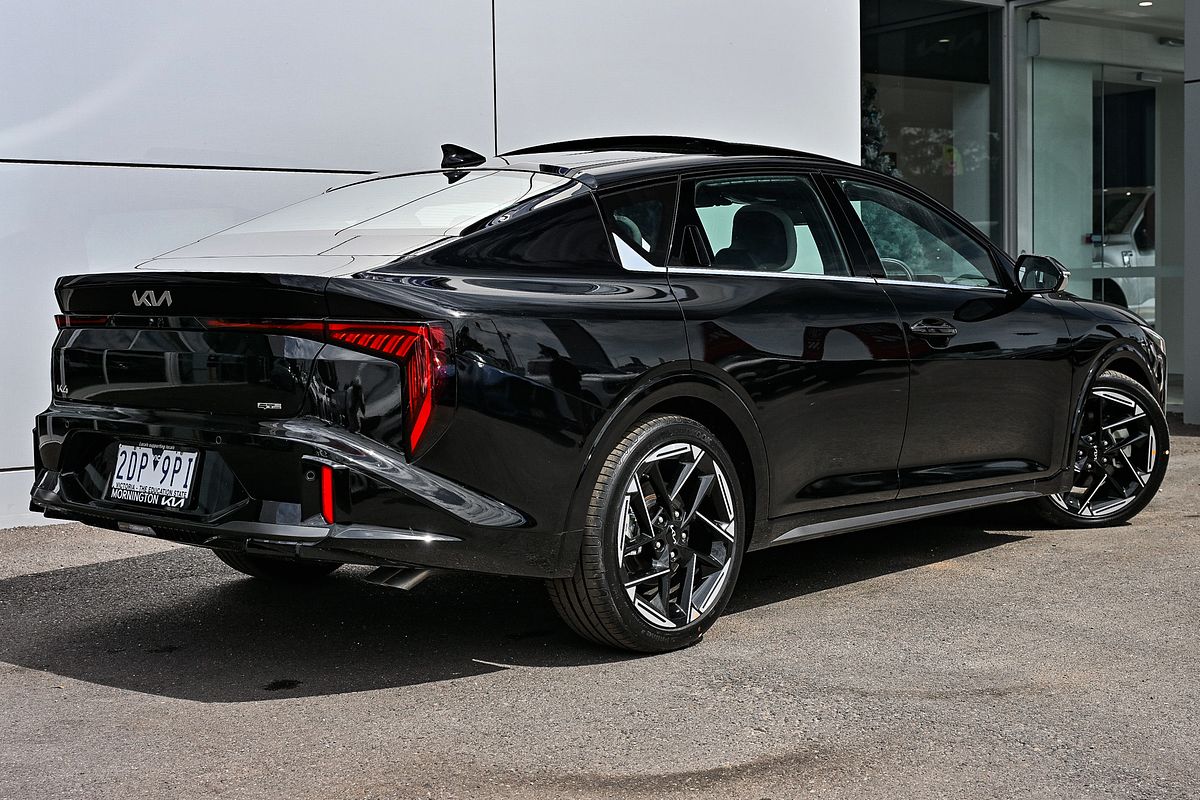 2025 Kia K4 GT-Line CL4m