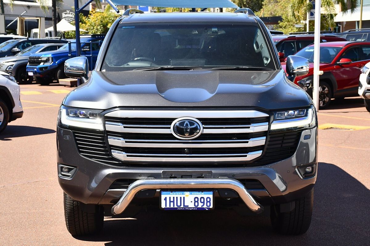 2022 Toyota Landcruiser Sahara FJA300R