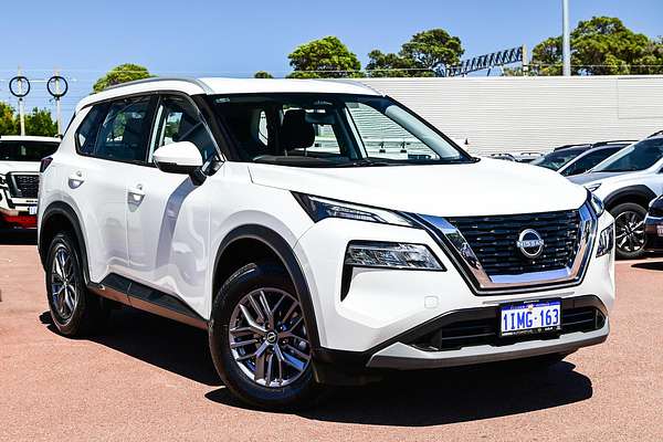 2024 Nissan X-TRAIL ST T33