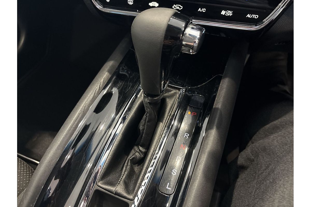 2019 Honda HR-V VTi-S