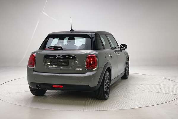 2020 MINI Hatch Cooper F55 LCI thumb-1