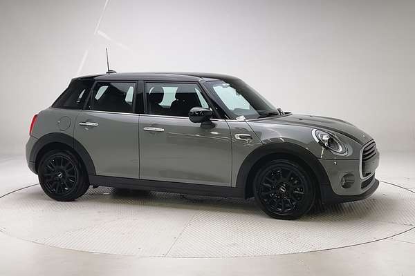 2020 MINI Hatch Cooper F55 LCI thumb-3