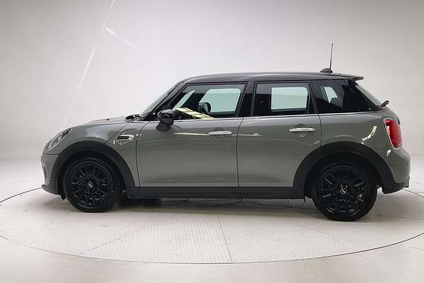 2020 MINI Hatch Cooper F55 LCI thumb-7