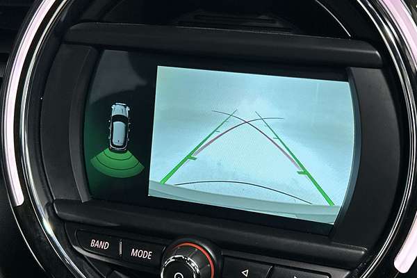 2020 MINI Hatch Cooper F55 LCI thumb-14