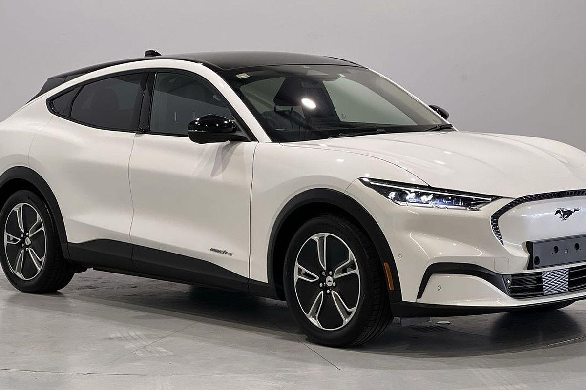 2023 Ford Mustang Mach-E Select