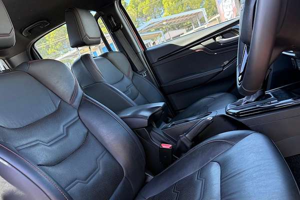 2023 Isuzu D-MAX X-TERRAIN 4X4 thumb-8