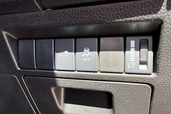 2023 Isuzu D-MAX X-TERRAIN 4X4 thumb-20