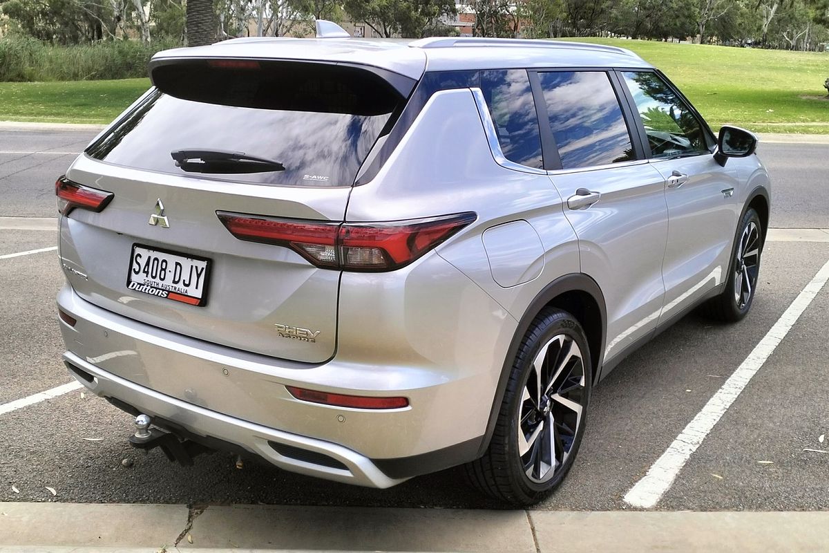 2023 Mitsubishi Outlander PHEV Aspire ZM
