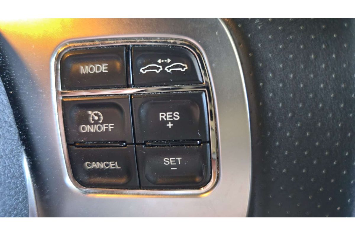 300 MY12 SRT8 6.4L V8 MULTI POINT F/INJ 5 SP AUTOMATIC 4D SEDAN 