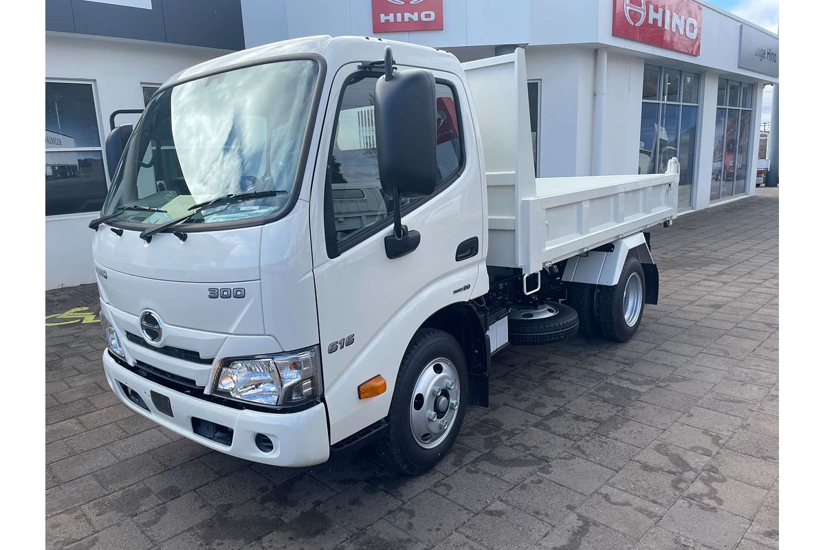 2025 Hino 300 Series