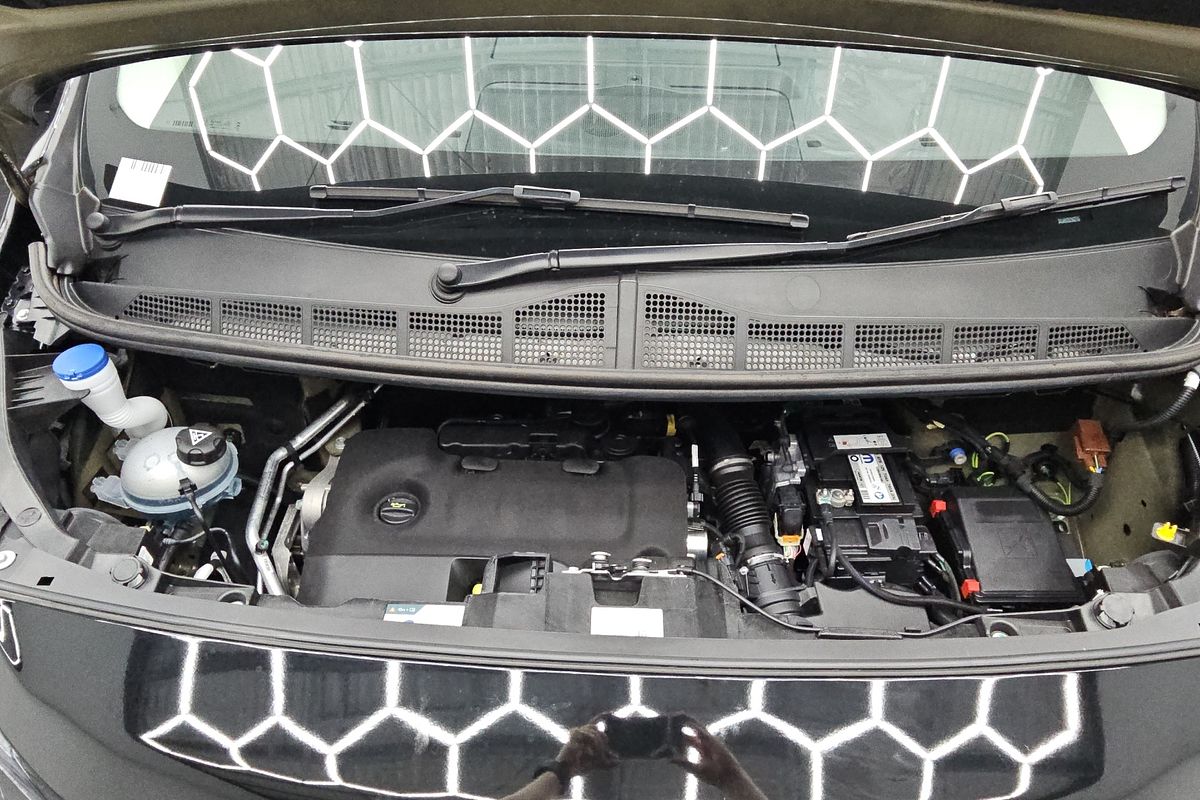 2025 Peugeot Expert Premium K0 SWB