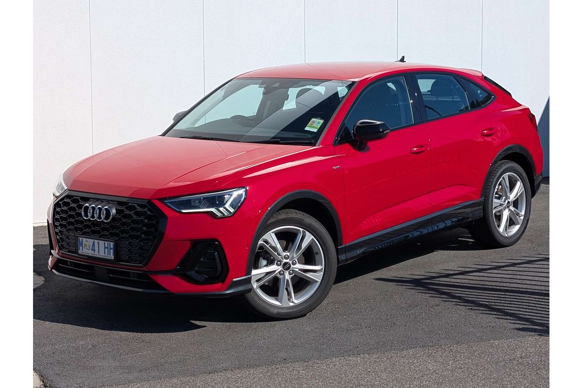 2024 Audi Q3 35 TFSI S line F3