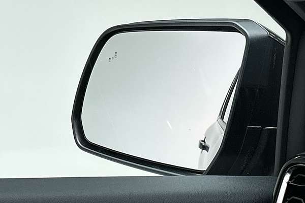 2025 Ford Everest Trend 2.0L thumb-17