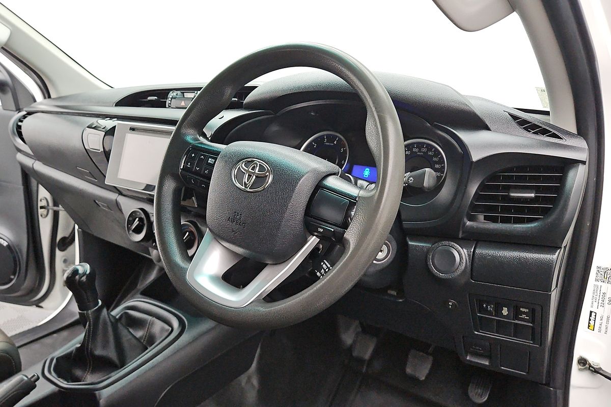 2018 Toyota Hilux SR GUN126R 4X4