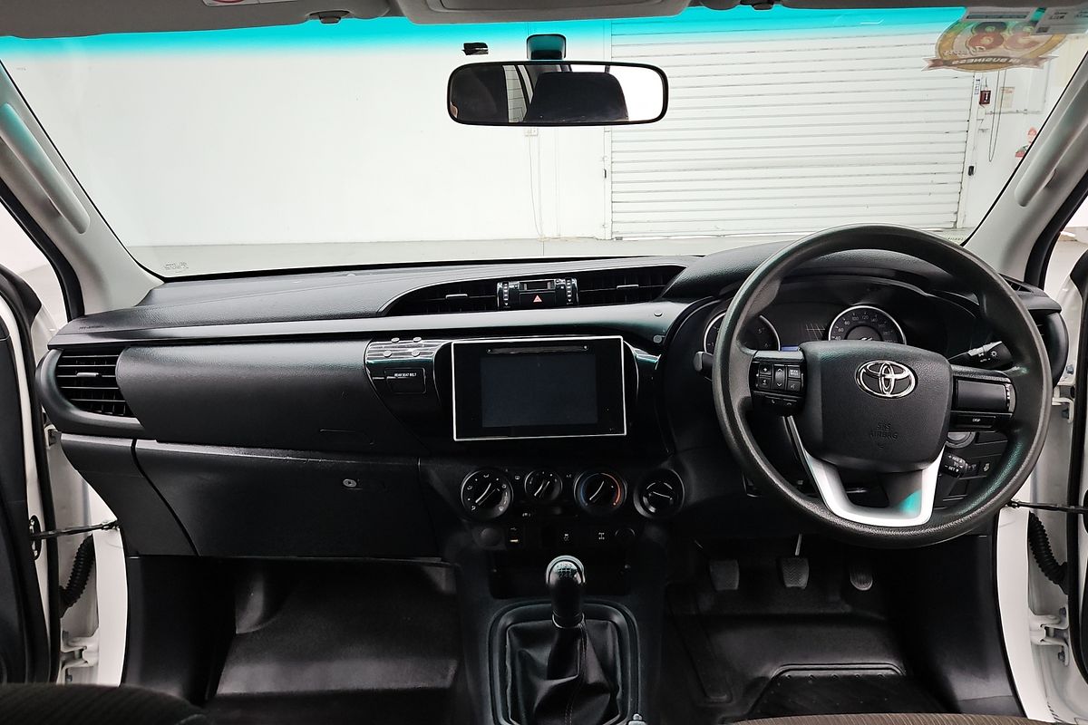 2018 Toyota Hilux SR GUN126R 4X4