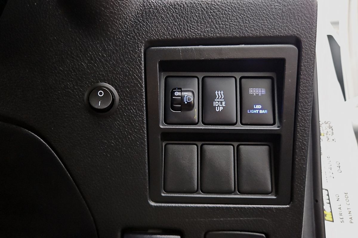 2018 Toyota Hilux SR GUN126R 4X4