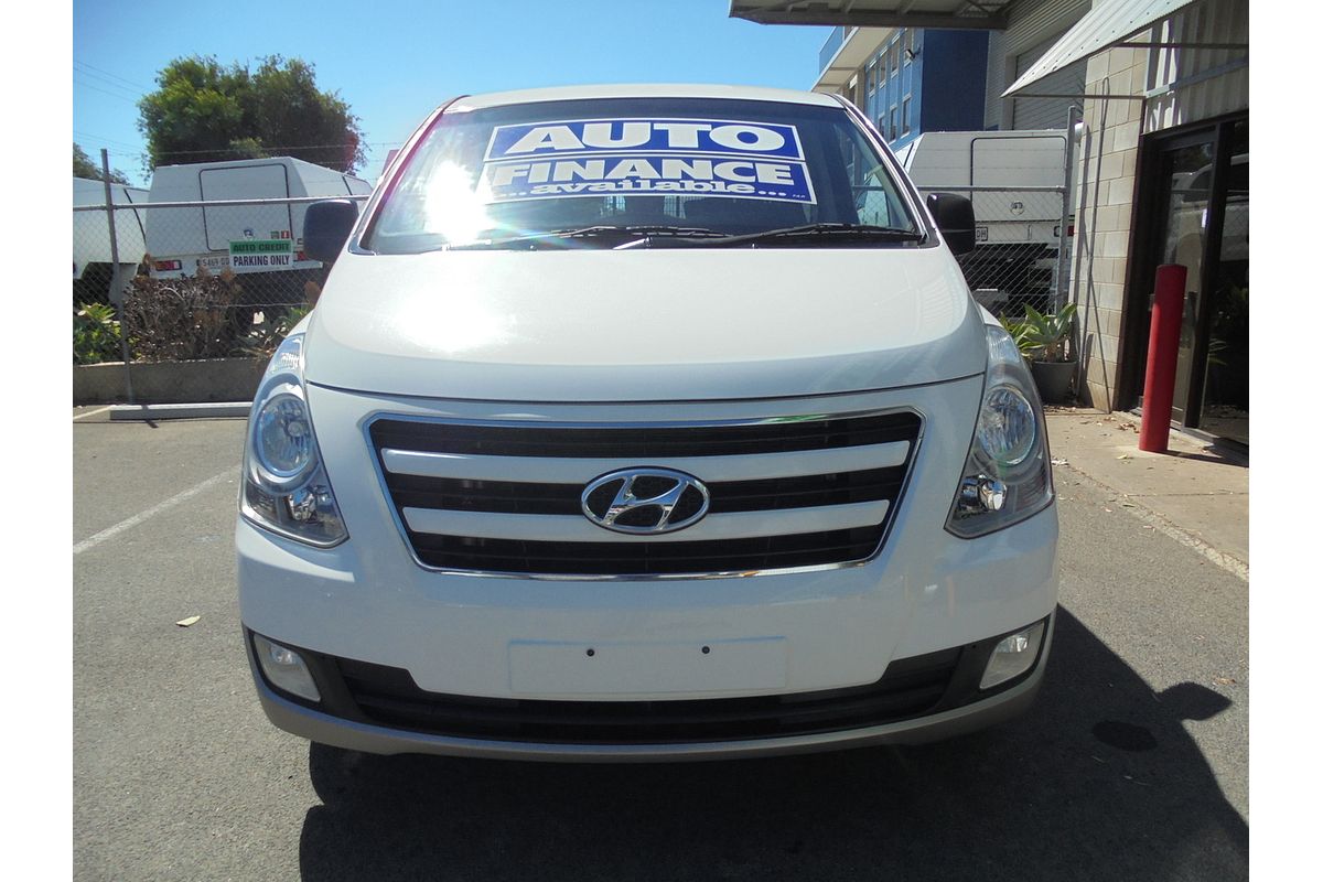 2018 Hyundai iMax TQ3-W Series II