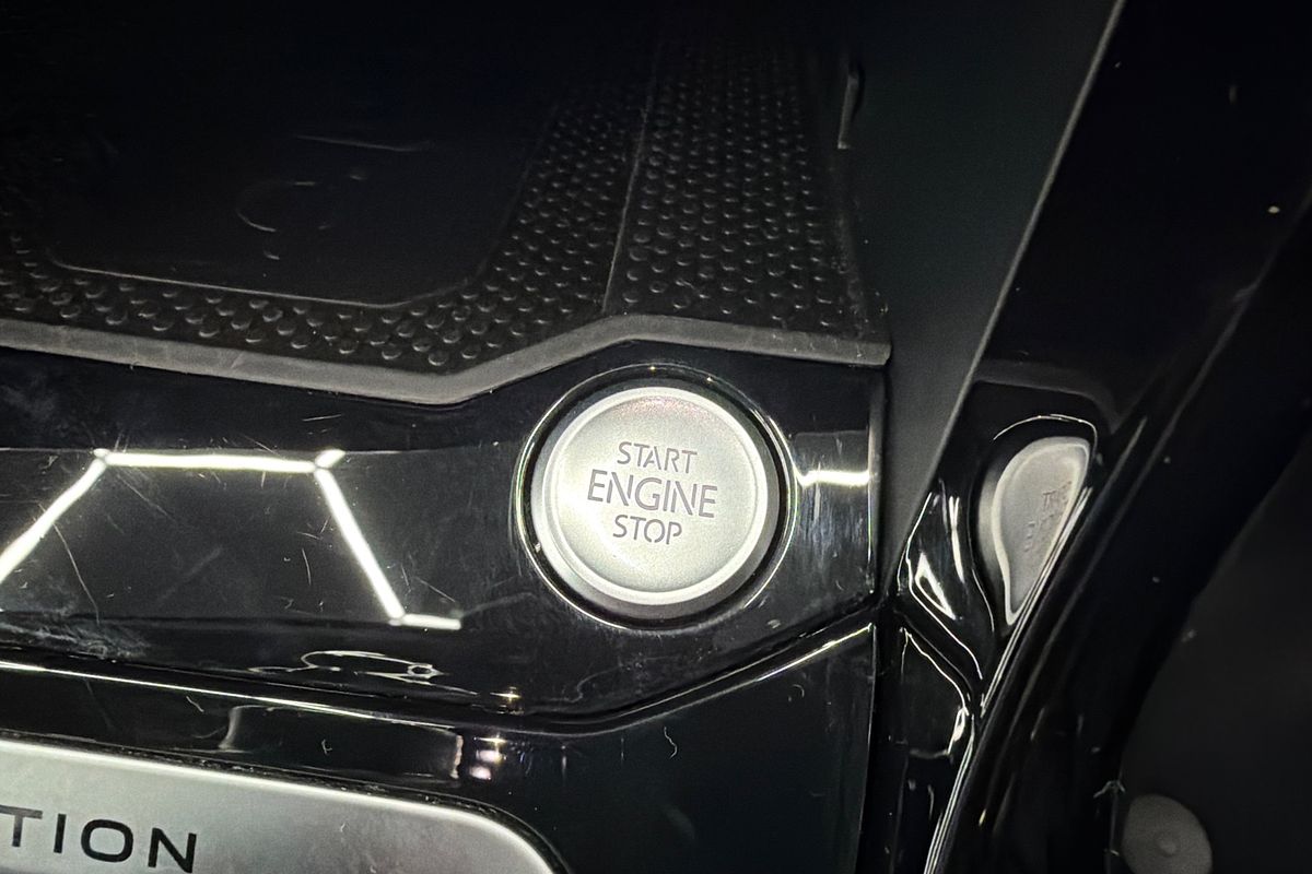 2022 Volkswagen T-Roc R D11