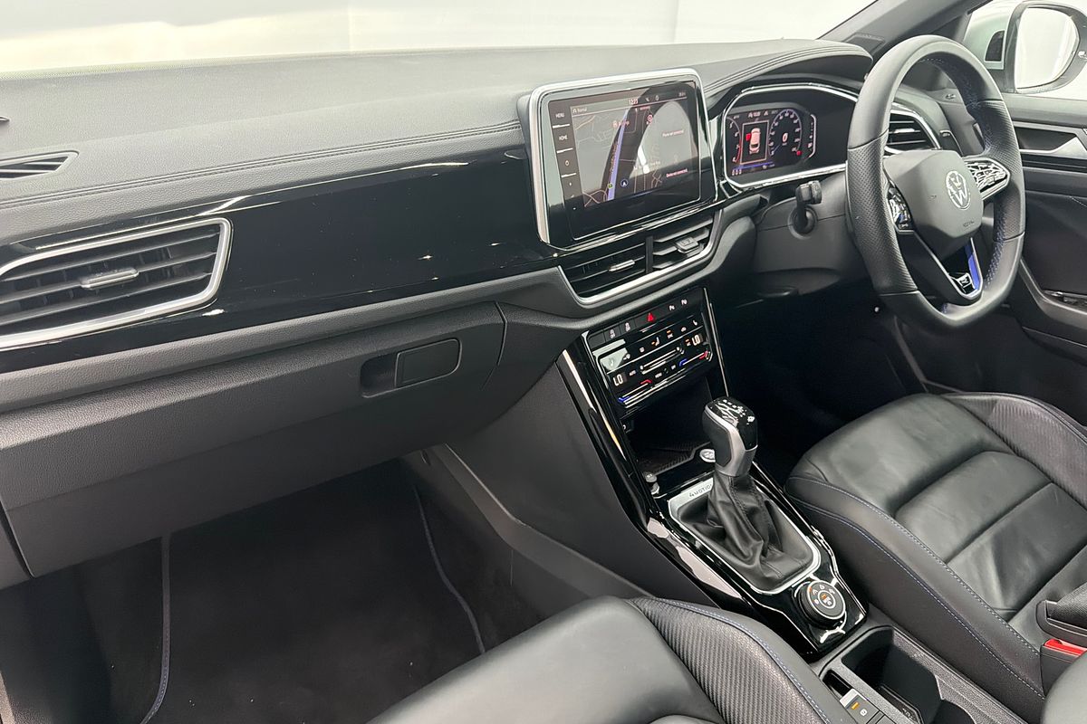 2022 Volkswagen T-Roc R D11