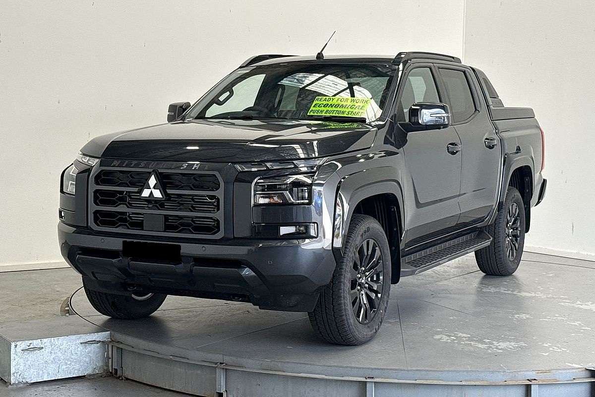 2025 Mitsubishi Triton GSR MV 4X4