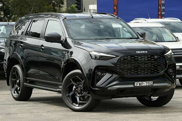 2025 Isuzu MU-X X-TERRAIN