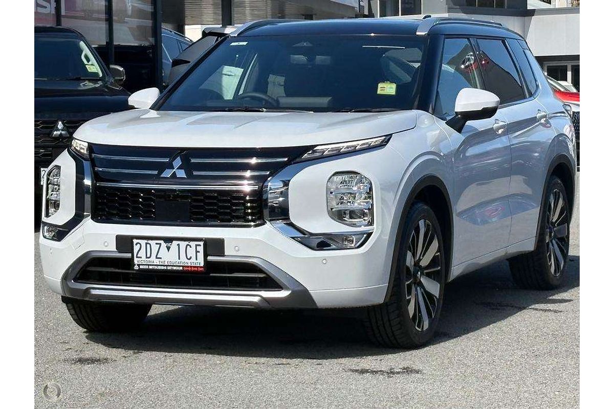 2025 Mitsubishi Outlander Exceed Tourer ZM