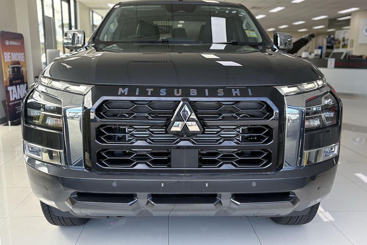 2025 Mitsubishi Triton GLS MV 4X4