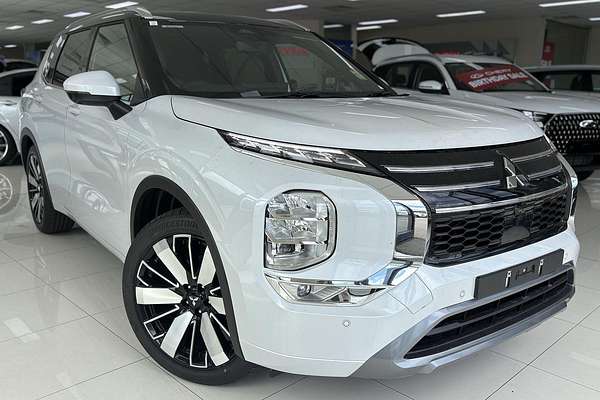2025 Mitsubishi Outlander Exceed Tourer ZM