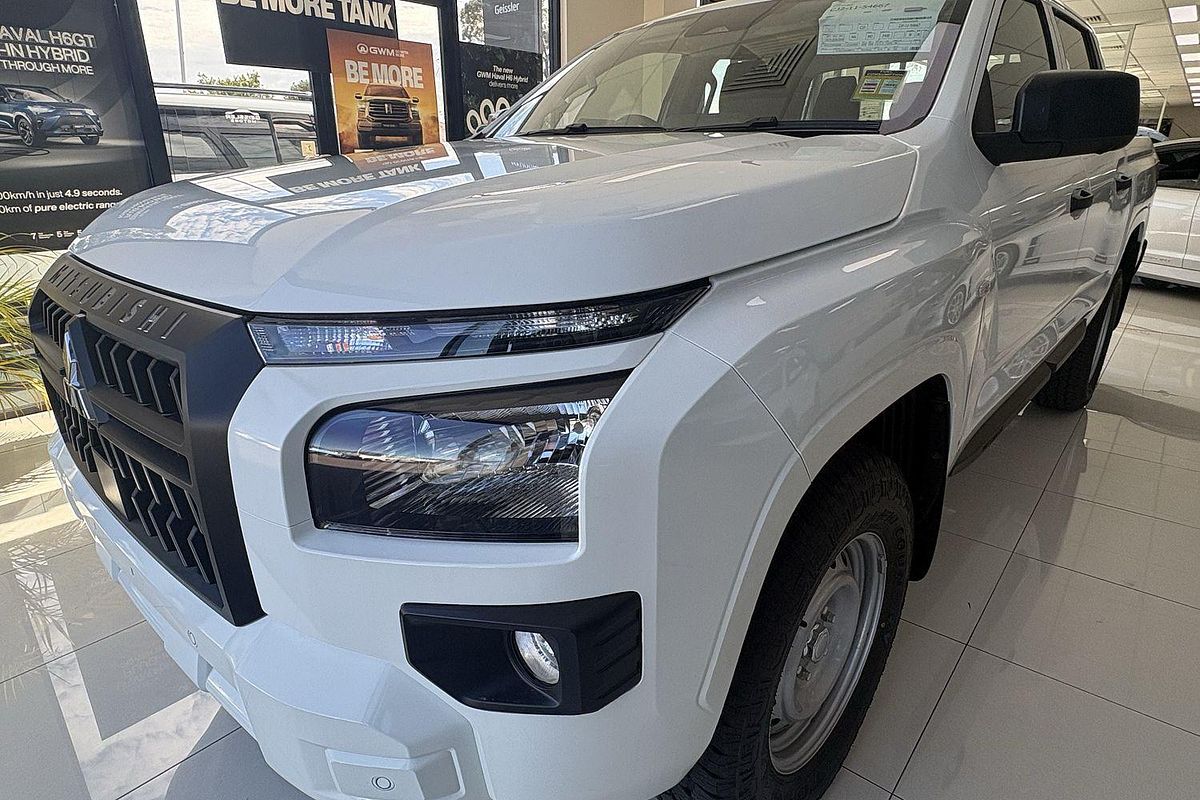 2025 Mitsubishi Triton GLX MV 4X4