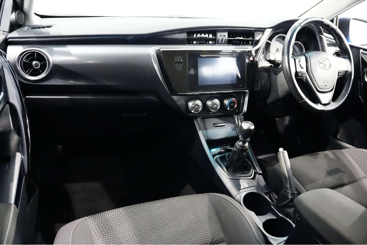 2016 Toyota Corolla Ascent Sport ZRE182R