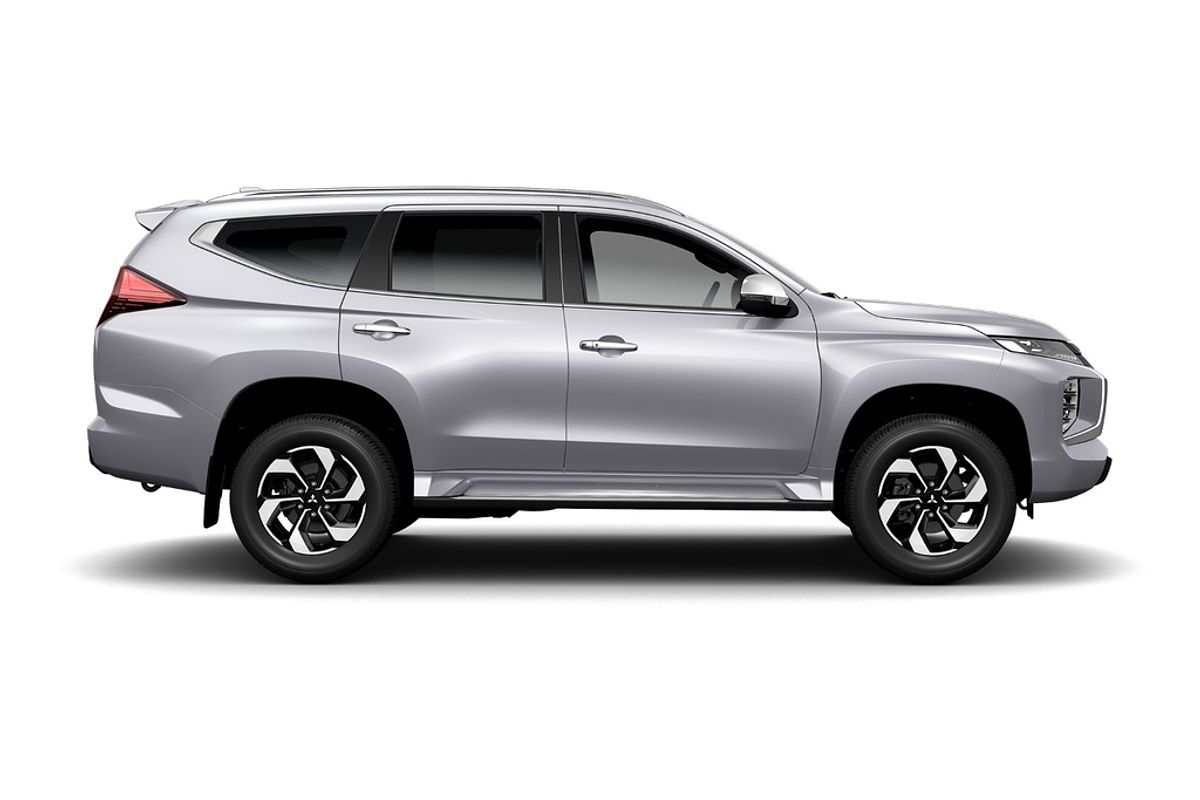 2025 Mitsubishi QG Pajero Sport EXCEED 2.4D 8AT 4WD 7S